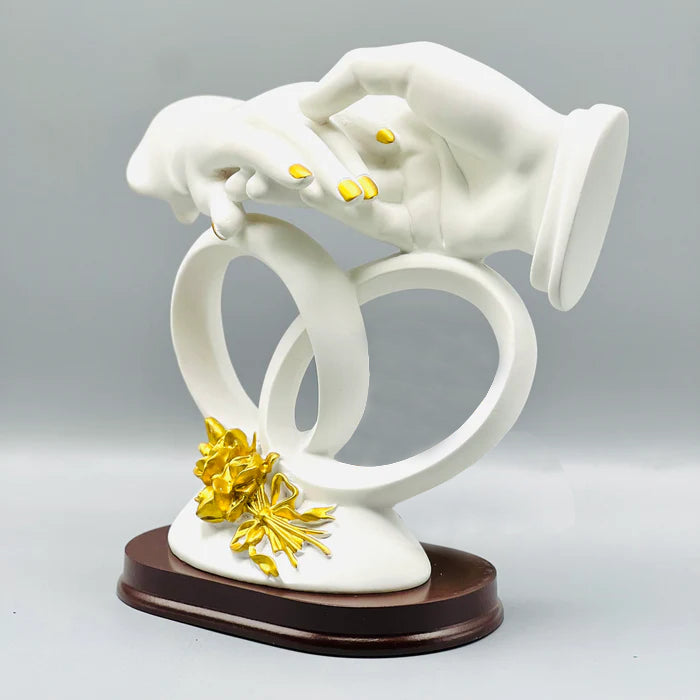 Wedding Proposal, Engagement Ring, Couples Holding Hand Statue Wedding Proposal, Engagement Ring, Couples Holding Hand Statue
