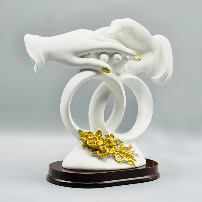 Wedding Proposal, Engagement Ring, Couples Holding Hand Statue Wedding Proposal, Engagement Ring, Couples Holding Hand Statue