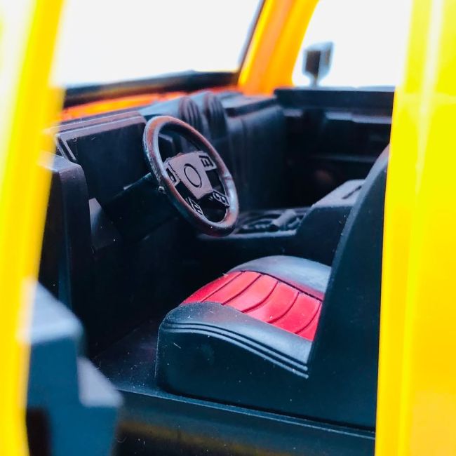 1:16 RC Openable Doors Hummer With Cool Lights 1:16 RC Openable Doors Hummer With Cool Lights