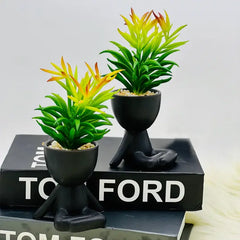 Chilling On Wall Pot Planter