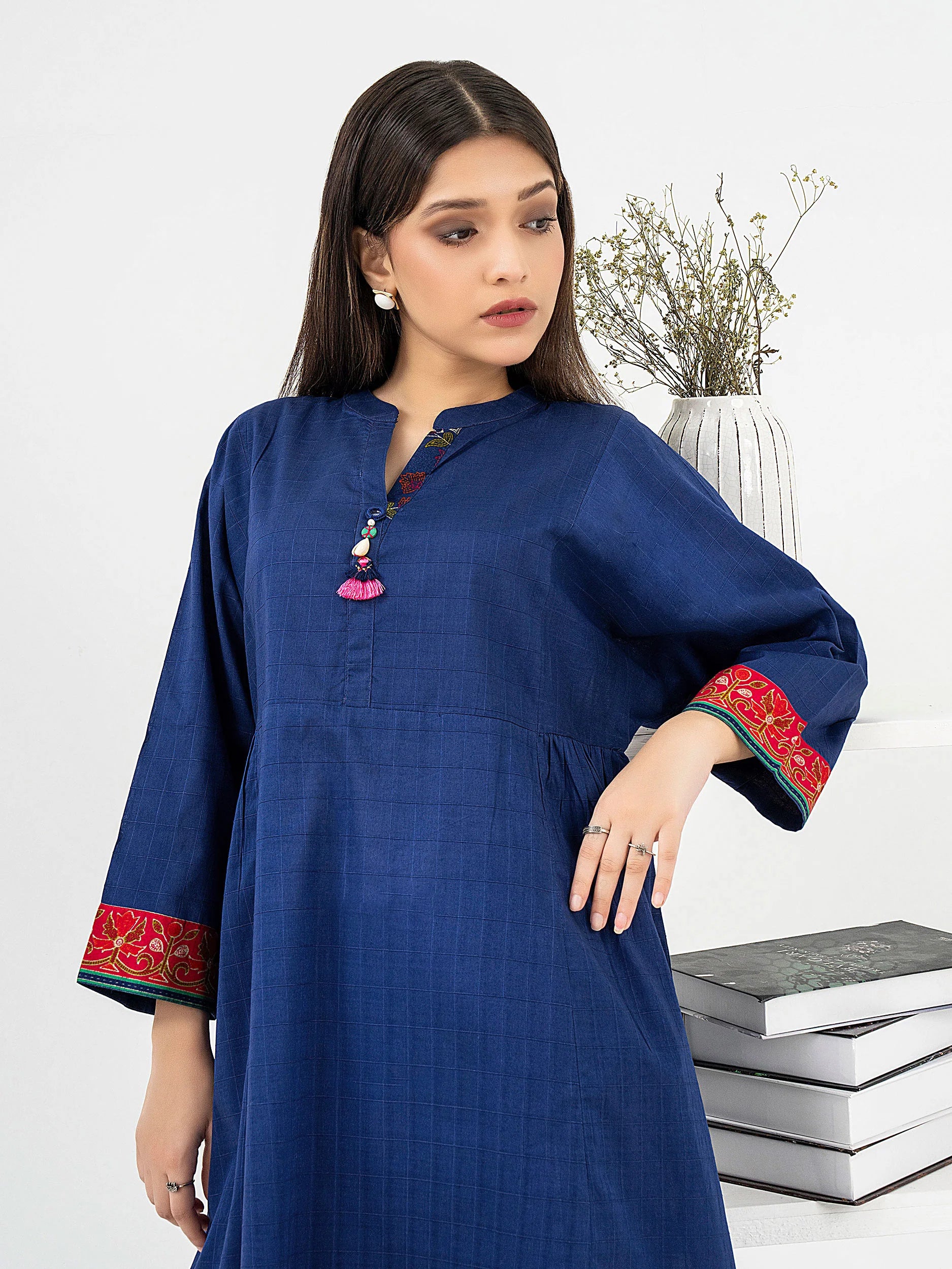 2 Piece Lawn Shirt-Printed (Pret) 2 Piece Lawn Shirt-Printed (Pret)