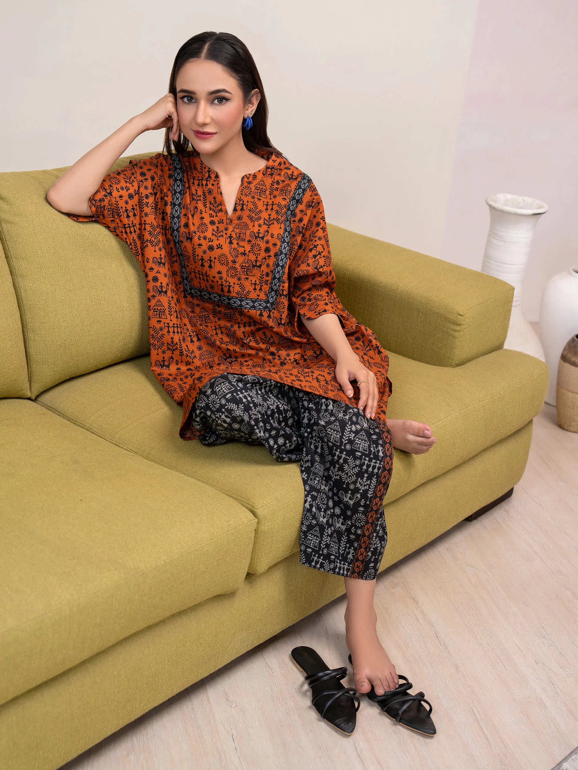 2 Piece Lawn Suit-Printed (Unstitched) 2 Piece Lawn Suit-Printed (Unstitched)