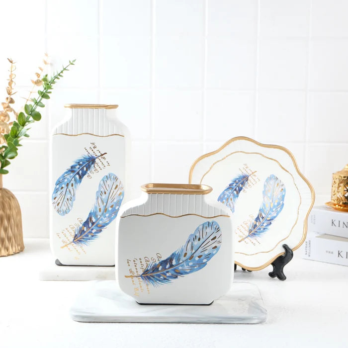 Modern Vase With Feather Texture Modern Vase With Feather Texture