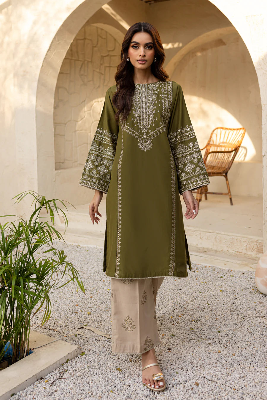 Odin 2Pc - Embroidered Khaddar Dress