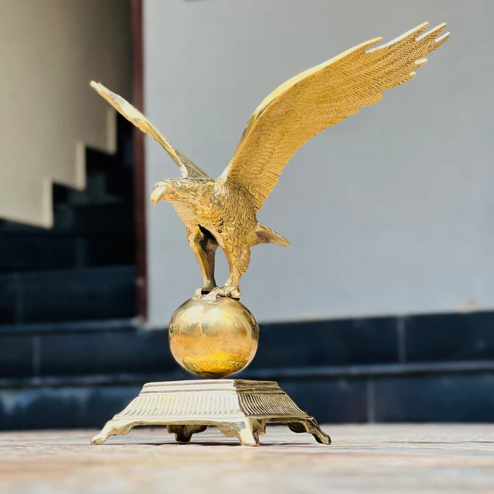 Golden Metal Ball Eagle Sculpture