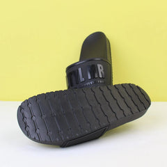 Attractive Black Themed Flat Slides