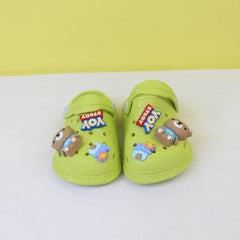 Attractive Green Themed Kids Clogs