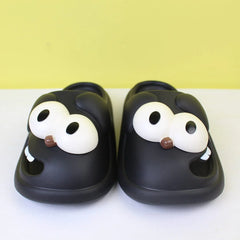 Attractive Black Themed Flat Slides