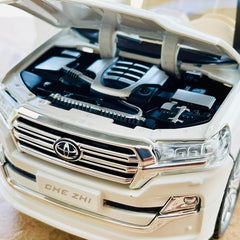 Diecast 1:24 Scale Land Cruiser V8