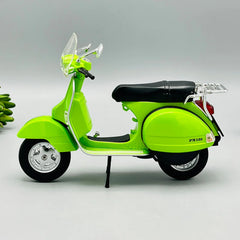 1:10 Premium Diecast Vespa Model