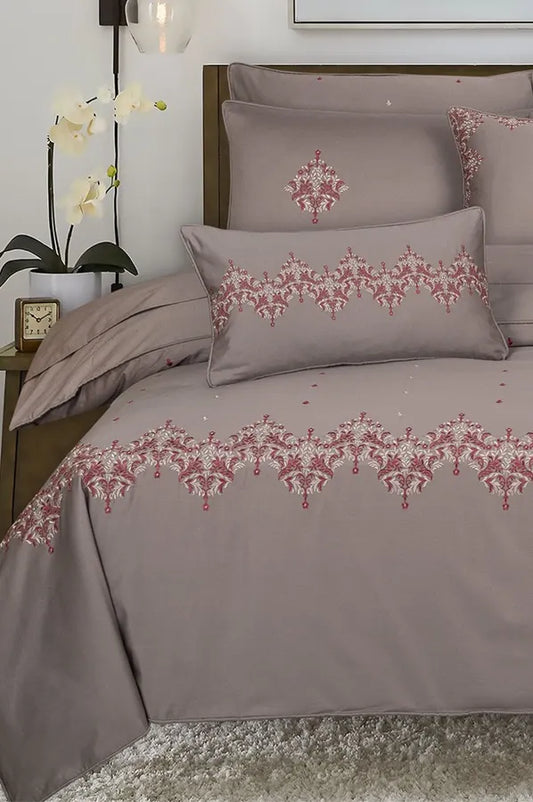 Butternut T-400 Embroidered Quilt Cover Set