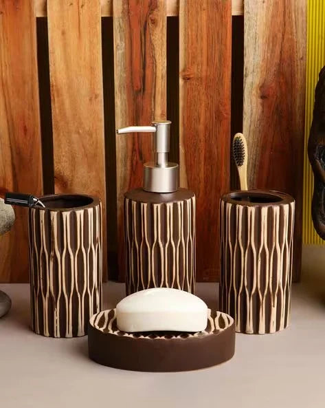 Graphic Print Bathroom Accessories Set (4 Pcs)