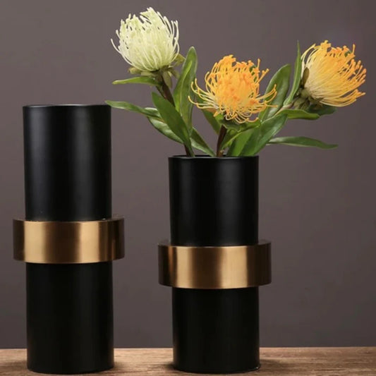 Europese Modern Eenvoudige Black Metal Flower Vase Decor (1 Pc)