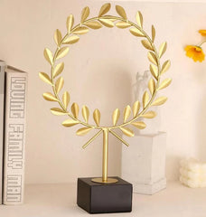 Marble Laurel Wreath Decor Ornament