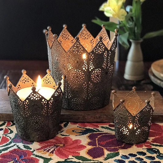 Circular Crown Candle Holder Set (3 Pcs)